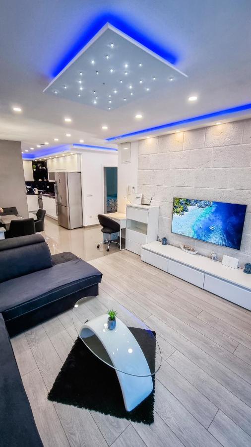 Deluxe Apartment F & M Tucepi Luaran gambar