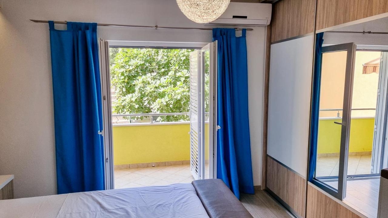 Deluxe Apartment F & M Tucepi Luaran gambar