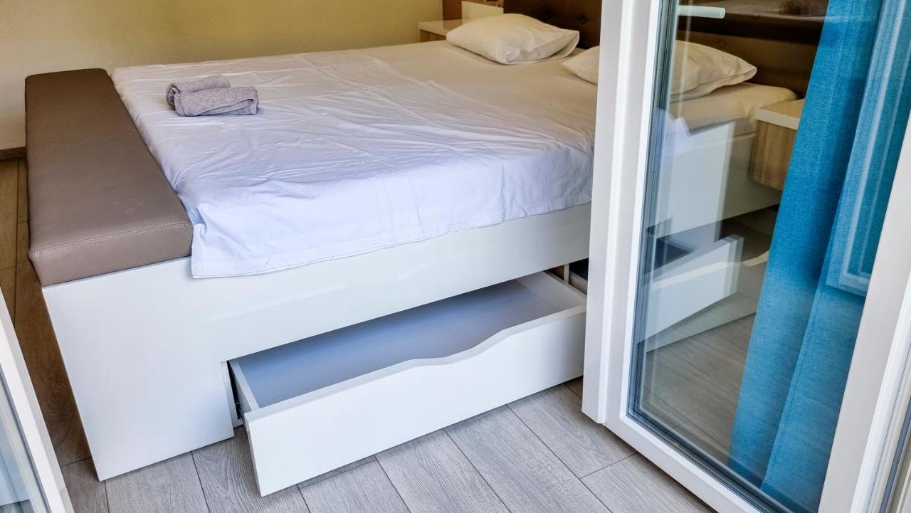Deluxe Apartment F & M Tucepi Luaran gambar