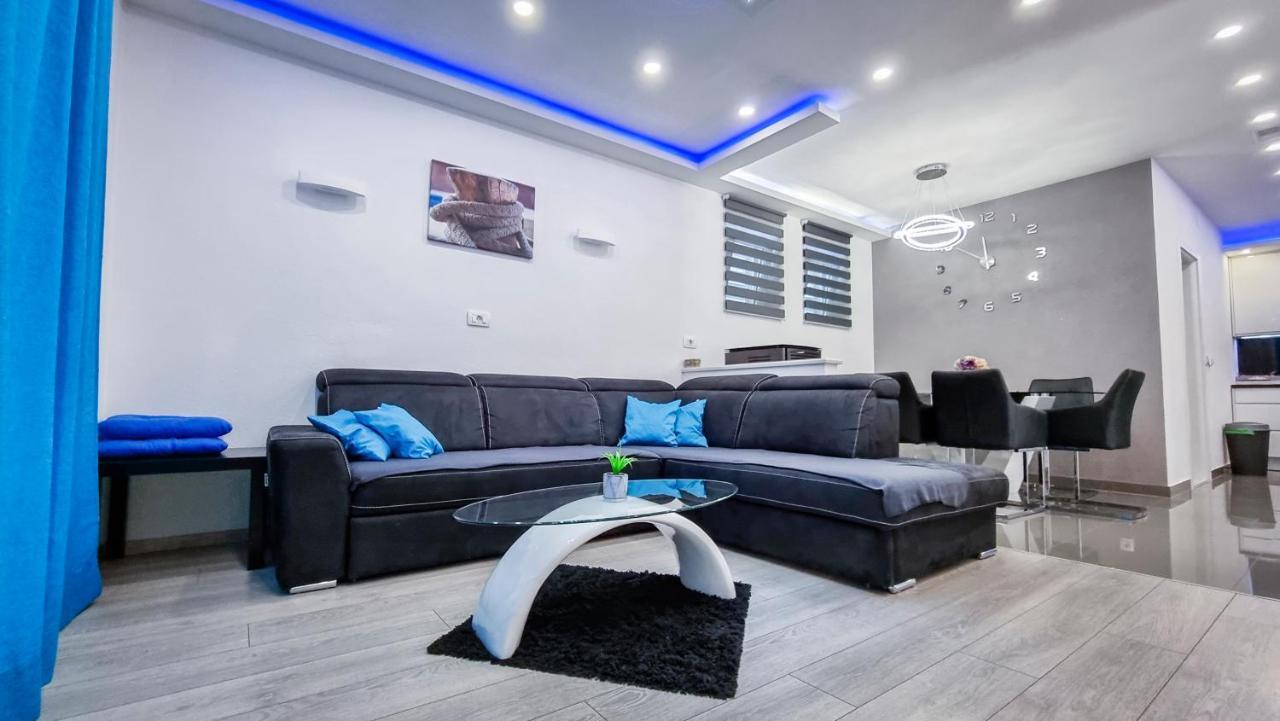 Deluxe Apartment F & M Tucepi Luaran gambar