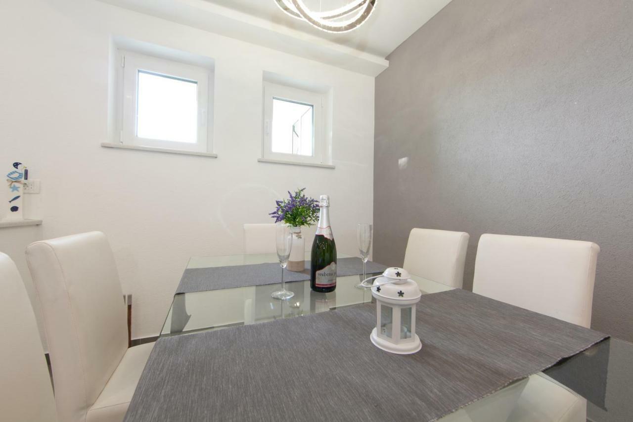 Deluxe Apartment F & M Tucepi Luaran gambar