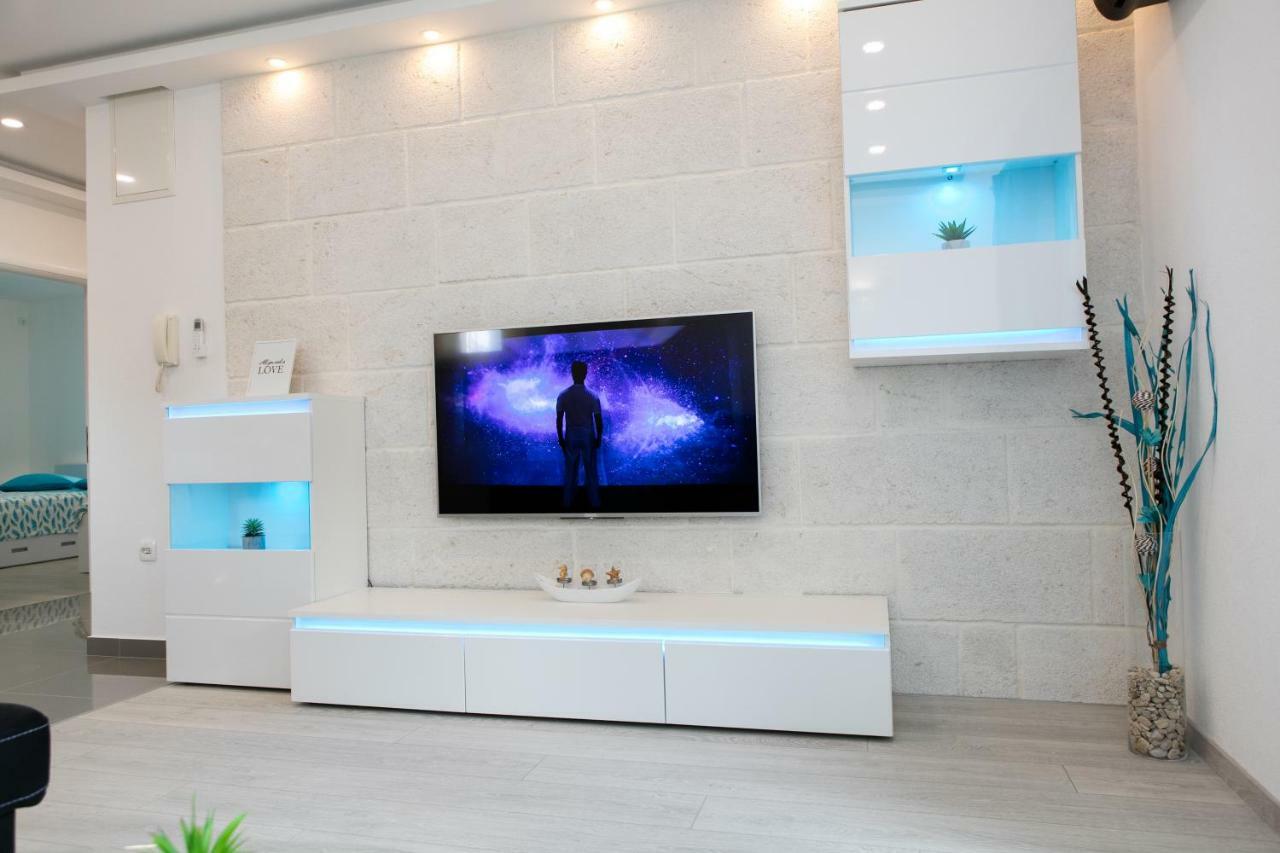 Deluxe Apartment F & M Tucepi Luaran gambar
