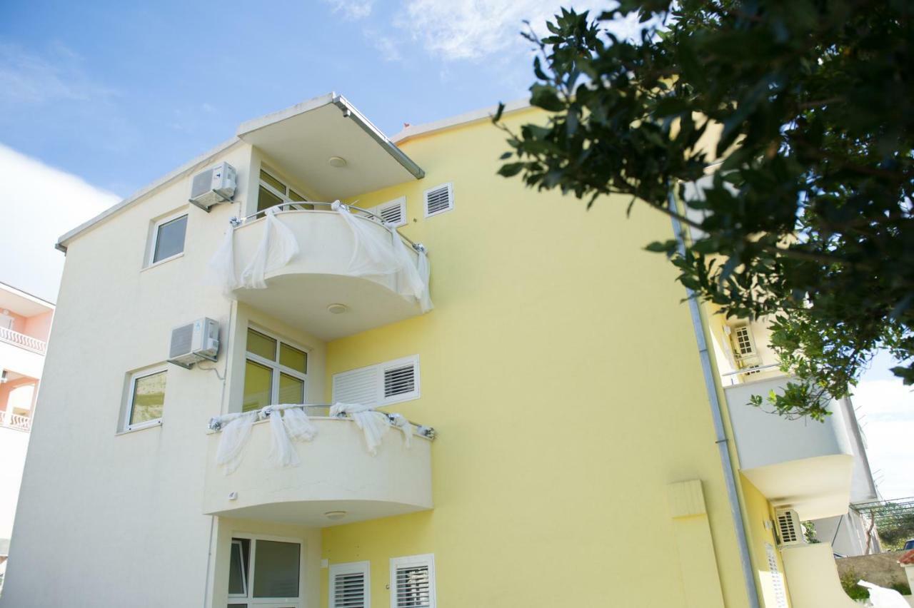 Deluxe Apartment F & M Tucepi Luaran gambar